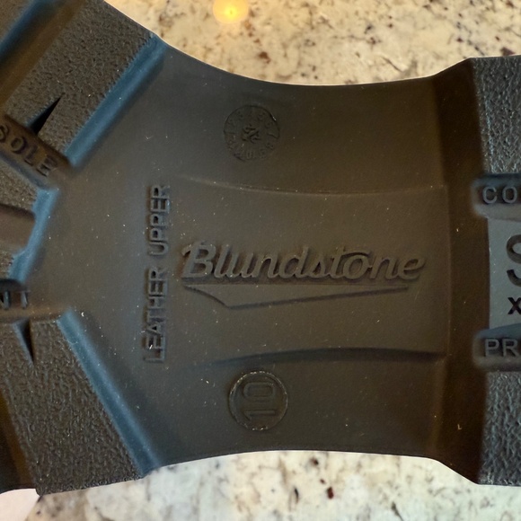 Blundstone Chocolate Brown Chelsea Boots - Picture 5 of 7